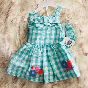 Adorable plaid Dress!